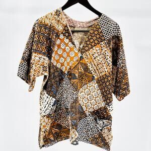 Vintage 70s Handmade Brown Patchwork Cotton Batik Short Sleeve Dashiki Shirt